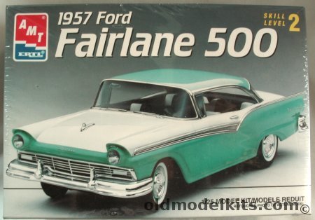 AMT 1/25 1957 Ford Fairlane 500 Stock or Custom, 8028 plastic model kit